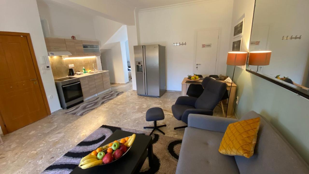 Patras Golden Suite Exterior foto